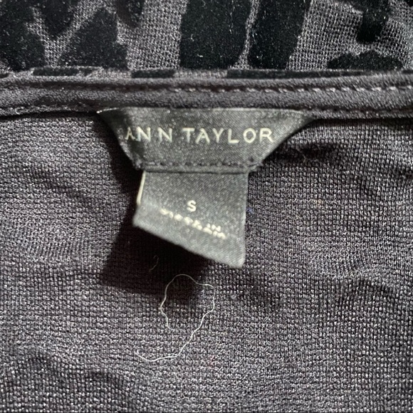 Ann Taylor Black Animal Print Velvet Short Top - Picture 4 of 4